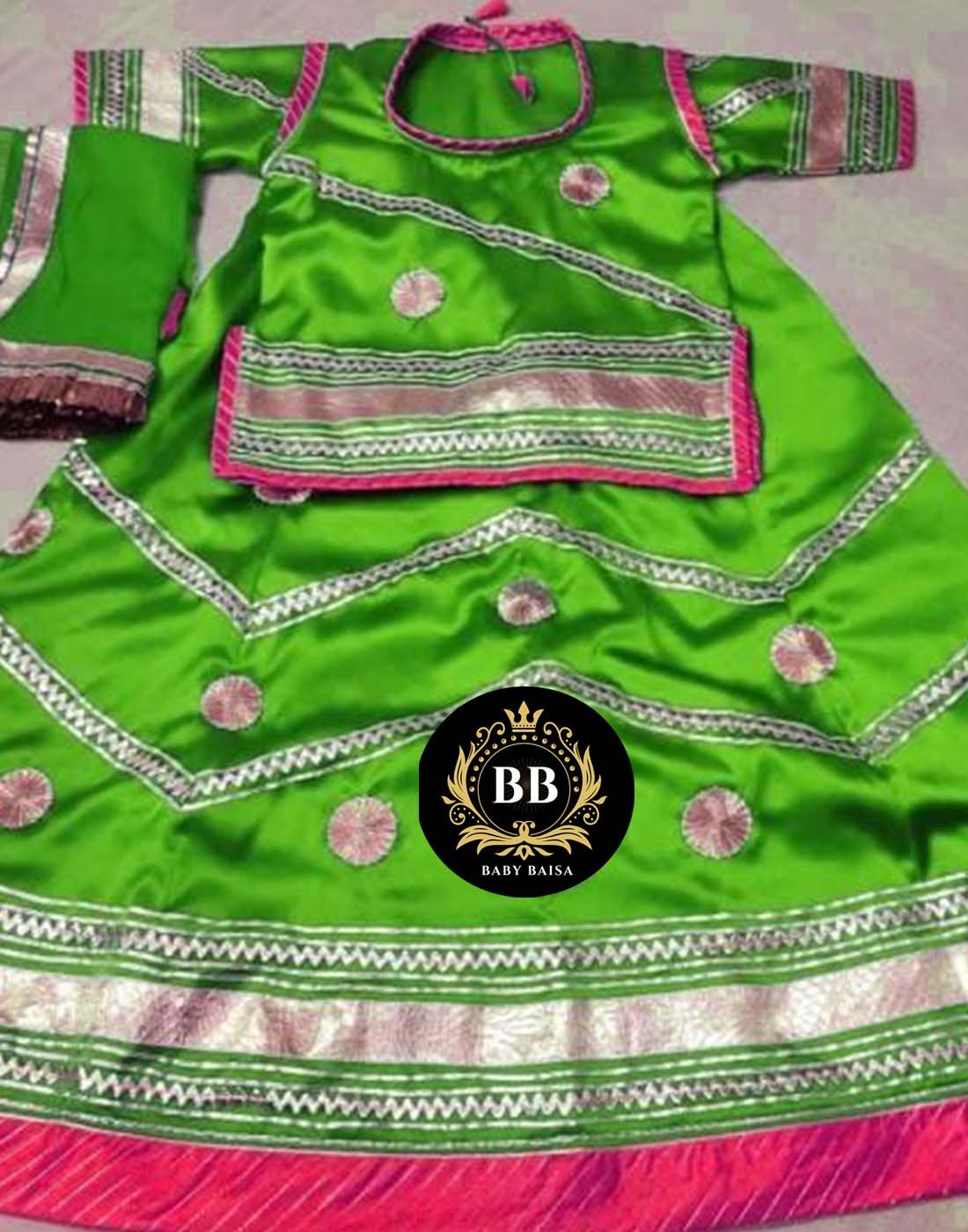 Chote Baisa Poshak in Popti Green Color with Pink Magji